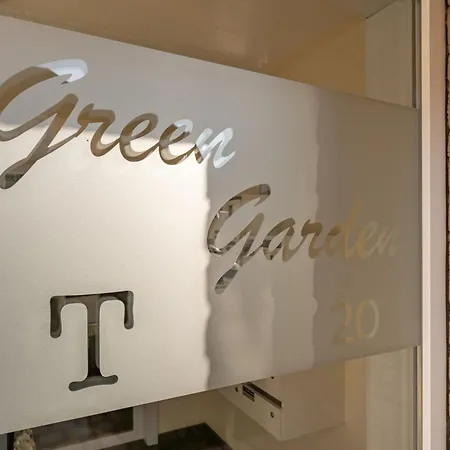 Garden T20 - 105 Parking & Pool By Interhome Appartamento