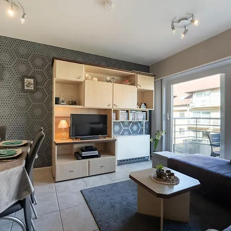 Garden T20 - 105 Parking & Pool By Interhome