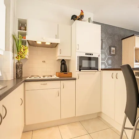 Garden T20 - 105 Parking & Pool By Interhome