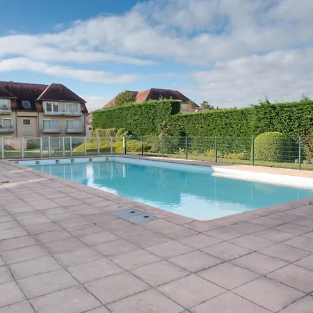 Garden T20 - 105 Parking & Pool By Interhome *