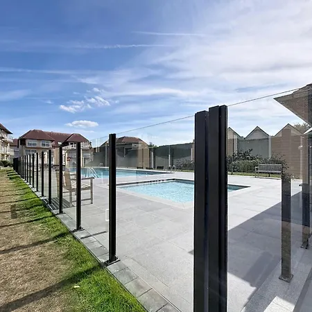 Garden T20 - 105 Parking & Pool By Interhome Appartement De Haan